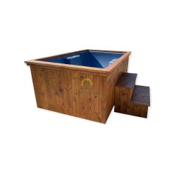 Hot tub rectangle with plastic insert