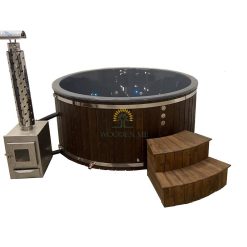 Deluxe hot tub
